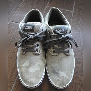 Vans Men’s Green Canvas Sneakers